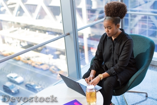 Devostock Woman Working Sitting 118112 4K