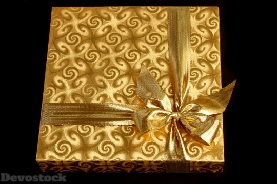 Devostock Gift Box Present Backgrond 4 4K