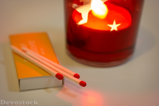 Devostock Matches Fire Candle lame 4K