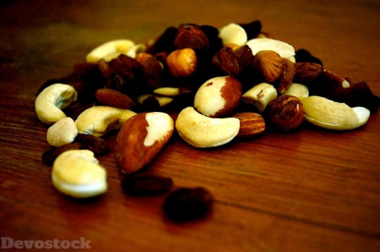 Devostock Nuts Eat KitchenCook 4K
