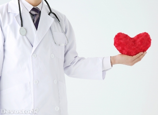 Devostock Doctor Care No Face Heart White 4k