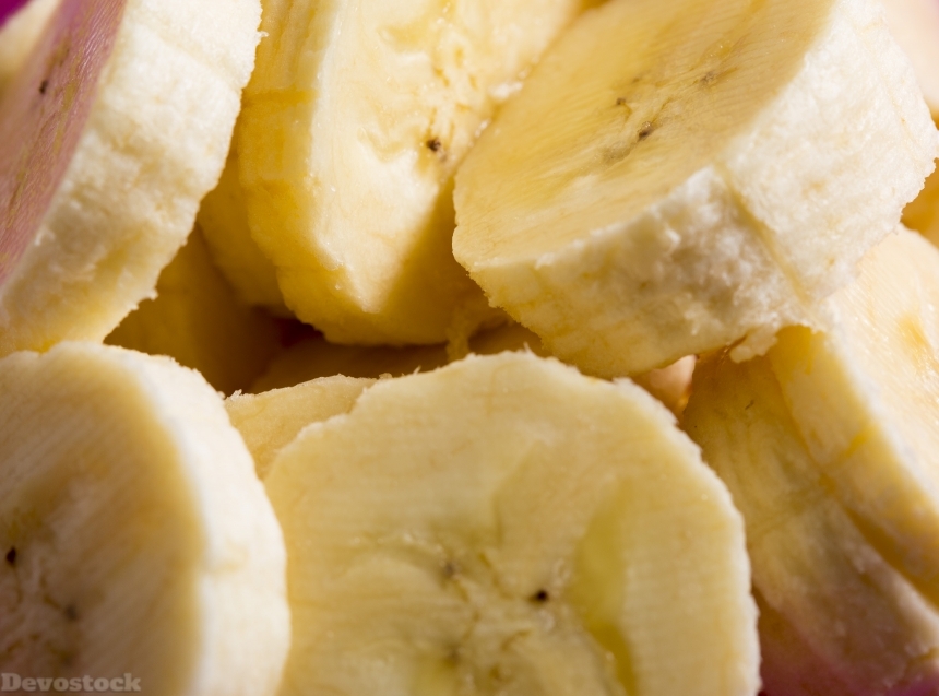 Devostock Food Healthy Potassim Fresh Banana Cuts 4k