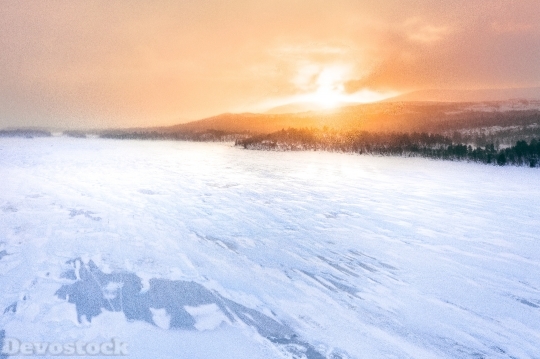 Devostock Frozen Lake S6 4K