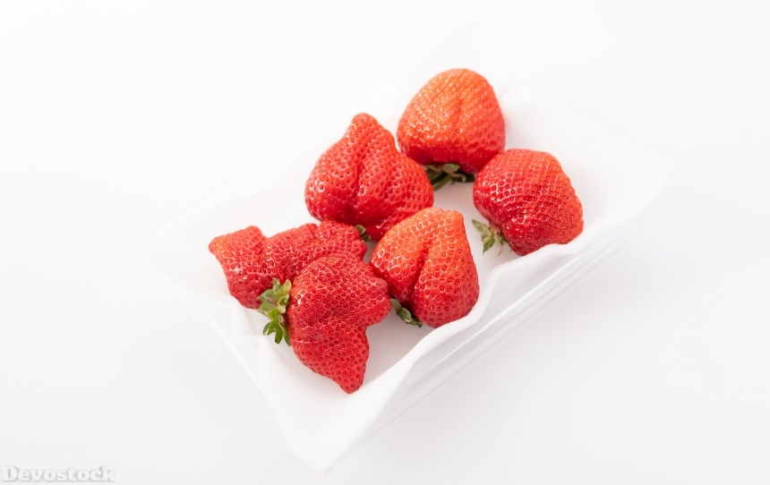 Devostock Fruits Food Healthy Strawberry Heart White Background 4k