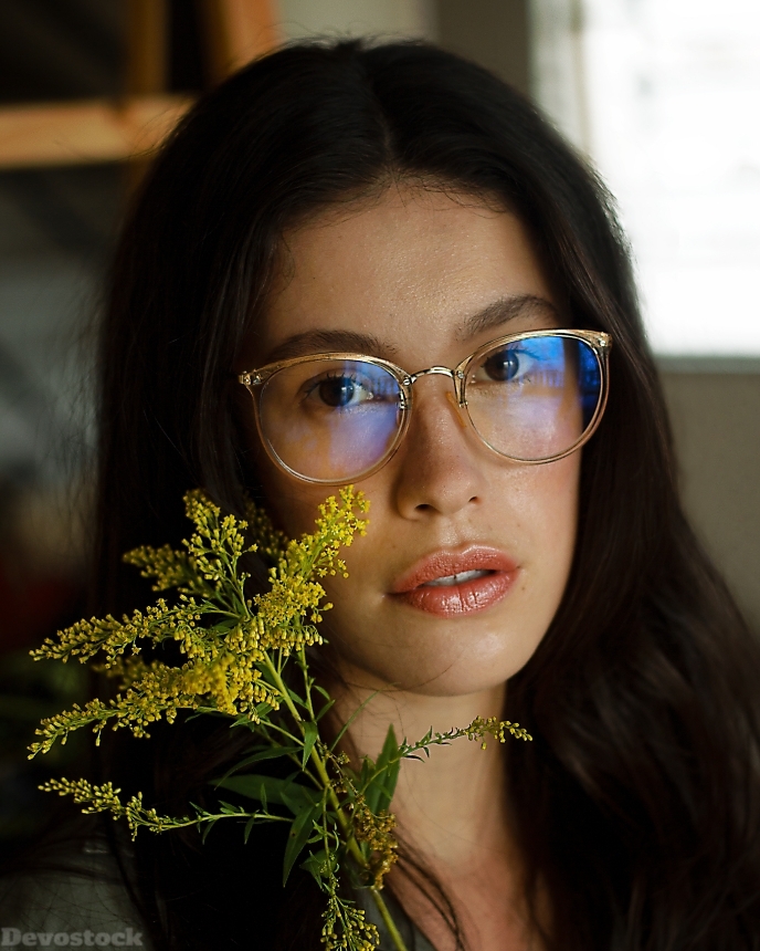 Devostock Girl Attractive Beautiful Beauty Glasses 4K