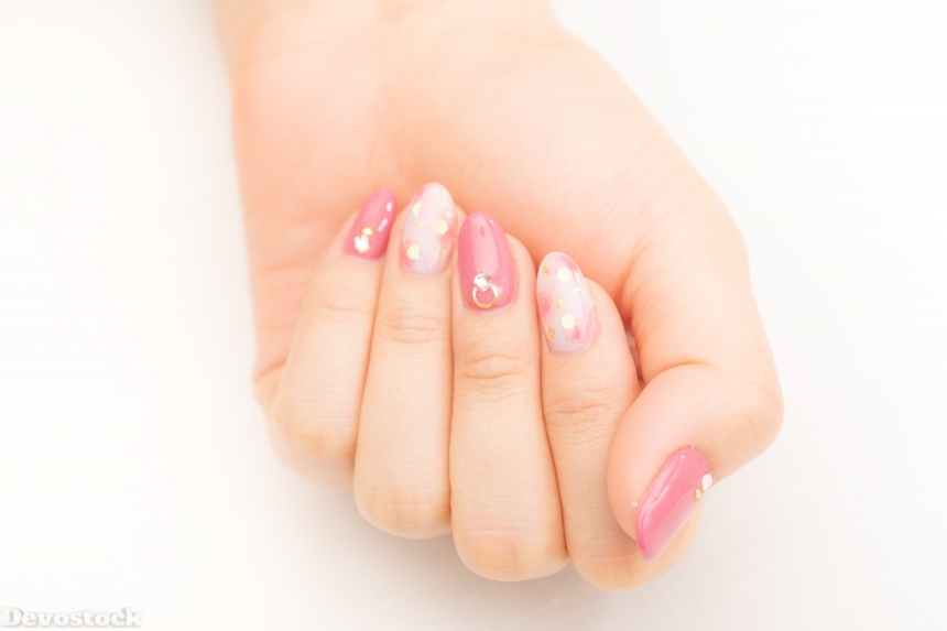 Devostock Girl hand Fingers Nails Arts Pink Color 4k
