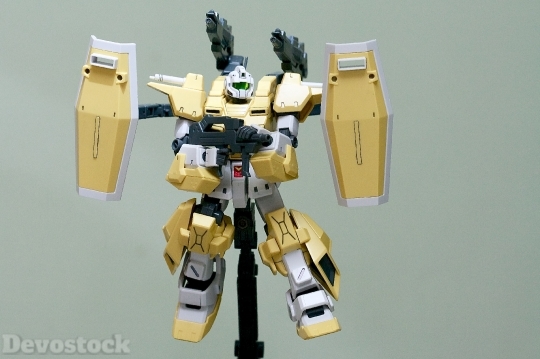 Devostock Gundam Robot Toy Plastic 2 4K