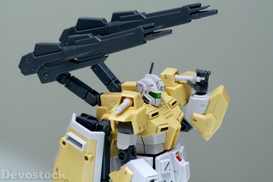 Devostock Gundam Robot Toy Plastic 3 4K