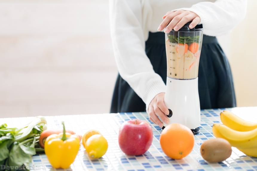 Devostock Making Juicer Healthy Lifestyle Fruits Smoothie Blender 4k