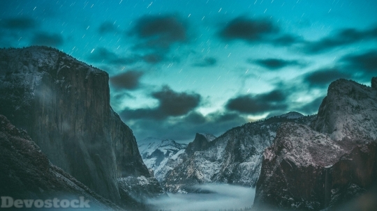 Devostock Yosemite Valley Landscape 4k X3 4K