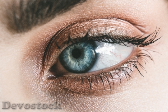 blue-eyes-close-up-eye-890550