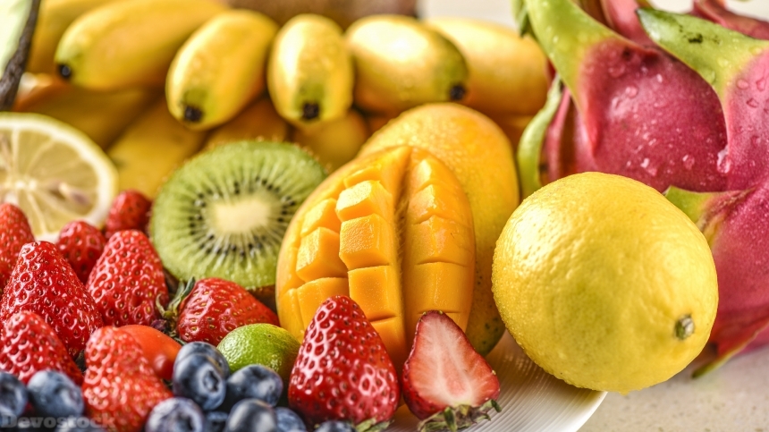 Devostock Fruits from around the world 