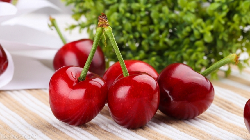 Devostock Nutritious fresh cherries  (2)