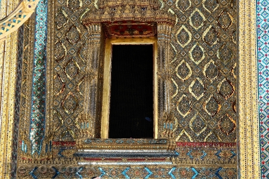 Devostock Doorway Entrance Gold Ornate