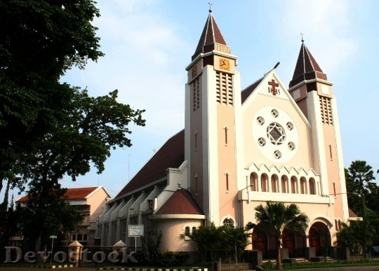 Devostock Gereja Ijen Katholik Malang