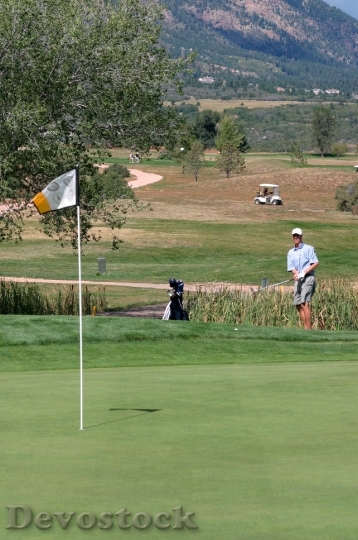 Devostock Golfer Golfing Green Chip