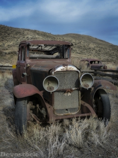 Devostock Old Timer Automobile Rusty 0