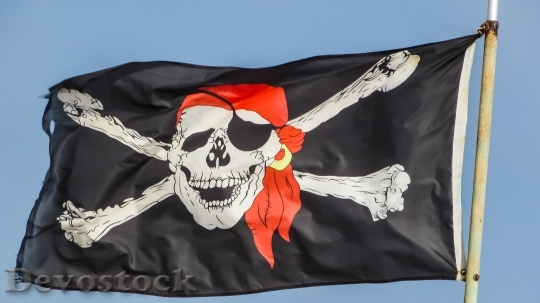 Devostock Pirates Flag Skull Symbol 0