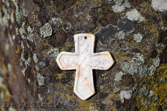 Devostock Rocks Cross Religion 1429953