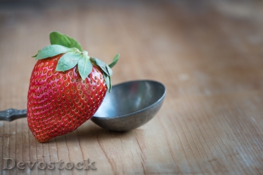 Devostock Strawberry Red Ripe Sweet
