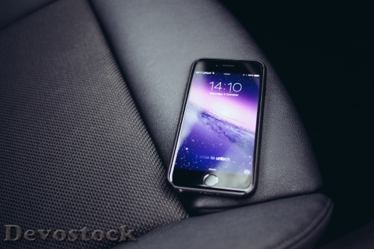 Devostock Apple Smartphone Technology 953 4K