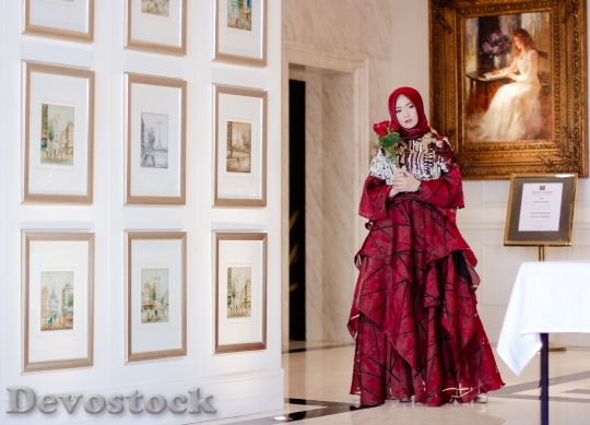 Devostock Beauitful Woman Art Red Cloth 4K