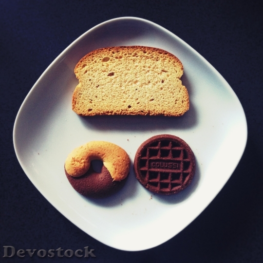 Devostock Bread Food Plate 89080 4K