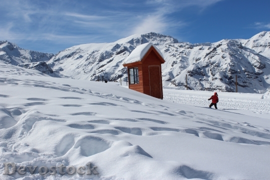 Devostock Cold Snow Landscape 112576 4K