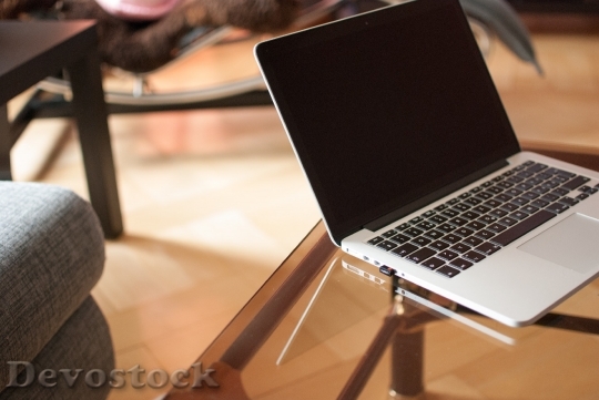 Devostock Desk Laptop Notebook 12822 4K