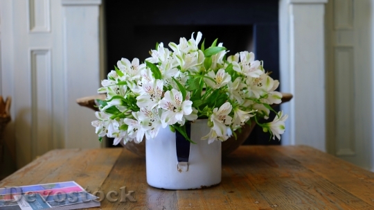 Devostock Flowers Table Bouquet 10637 4K