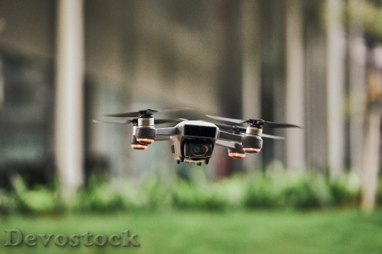 Devostock Flying Technology Outdoors 108785 4K