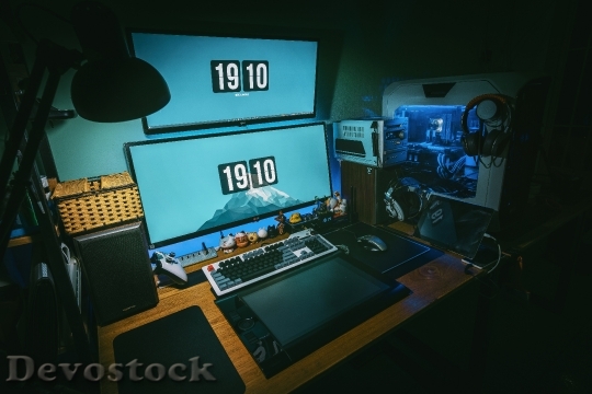 Devostock Light Desk Industry 103816 4K
