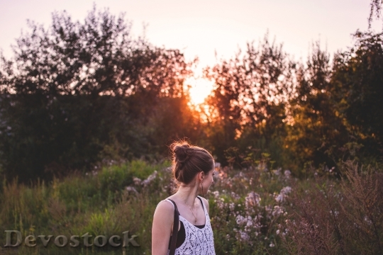 Devostock Sunset Woman Summer 16890 4K