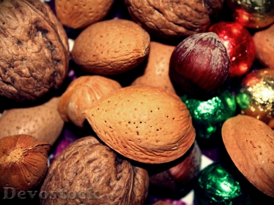Devostock Almonds Nuts Hazelnut Wlnut 4K