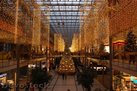 Devostock Berlin Christmas ShoppingMall 4K