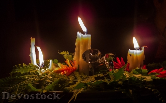 Devostock Christmas Candles Burning Lghts 4K