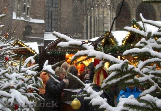Devostock Christmas Market Cathedral Suare 4K