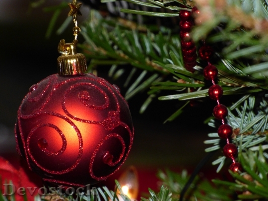 Devostock Christmas Ornament Christmas Buble 4K