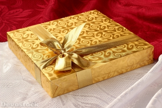 Devostock Gift Box Present Backgrond 7 4K