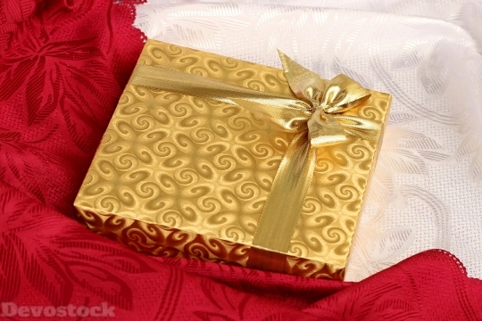 Devostock Gift Box Present Backgrond 9 4K