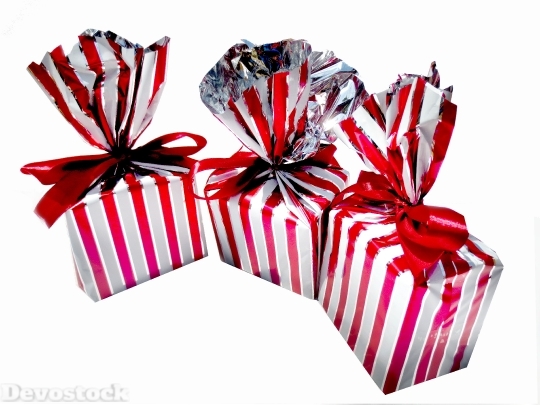 Devostock Gifts Wrapped Red hite 4K