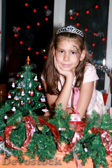 Devostock Girl Christmas Decorations Holdays 4K