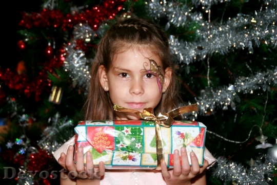 Devostock Girl Gift Christmas Tee 1 4K