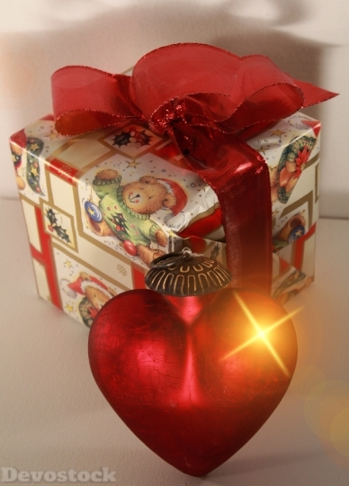 Devostock Heart Gift Cardboard Packging 4K