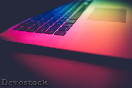 Devostock Light Desk Laptop 33604 4K