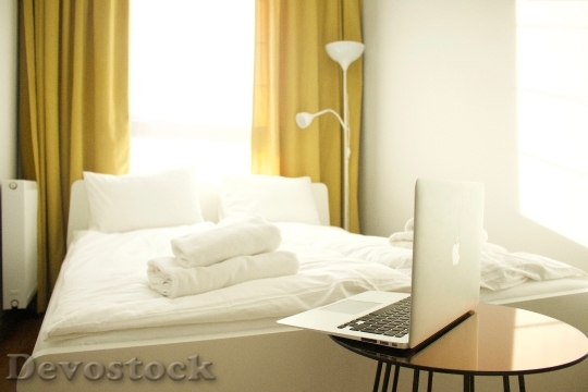 Devostock Light Laptop Bed 150962 4K