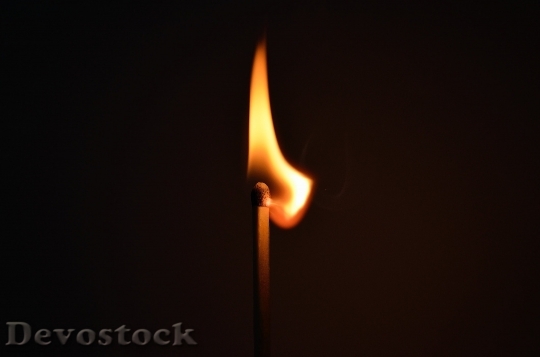 Devostock Matchstick Fire Light Striking 66267 4K.jpeg