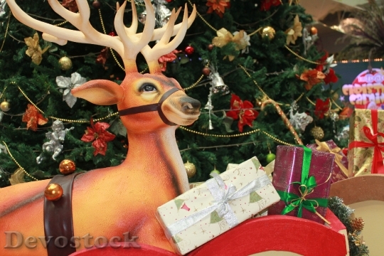 Devostock Reindeer Christmas Decoration Tee 0 4K