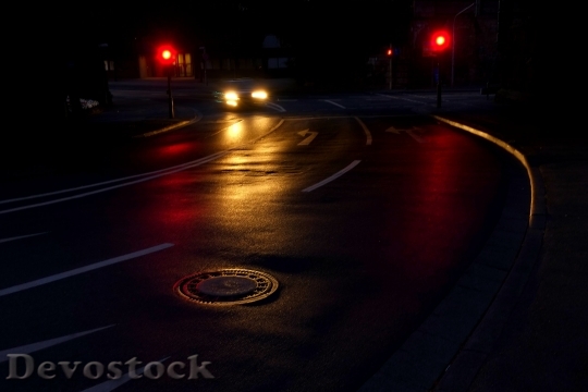 Devostock Road Night Light Traffic 163573 4K.jpeg
