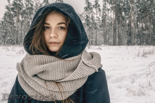 Devostock RUSSIAN GIRL SUFFERING SNOWY SCENERY